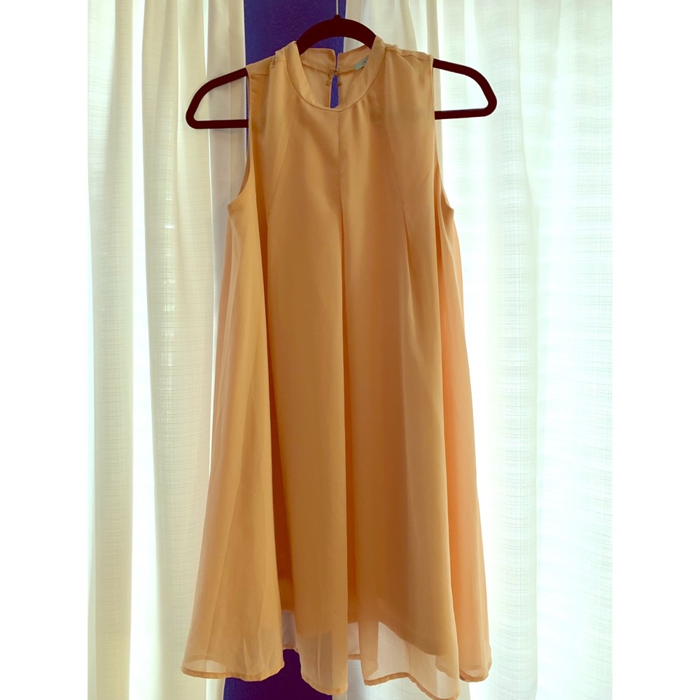 Sleeveless She + Sky shift dress (peach)